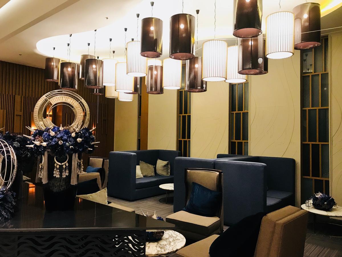 Astra Suites Central Chiang Mai Bagian luar foto
