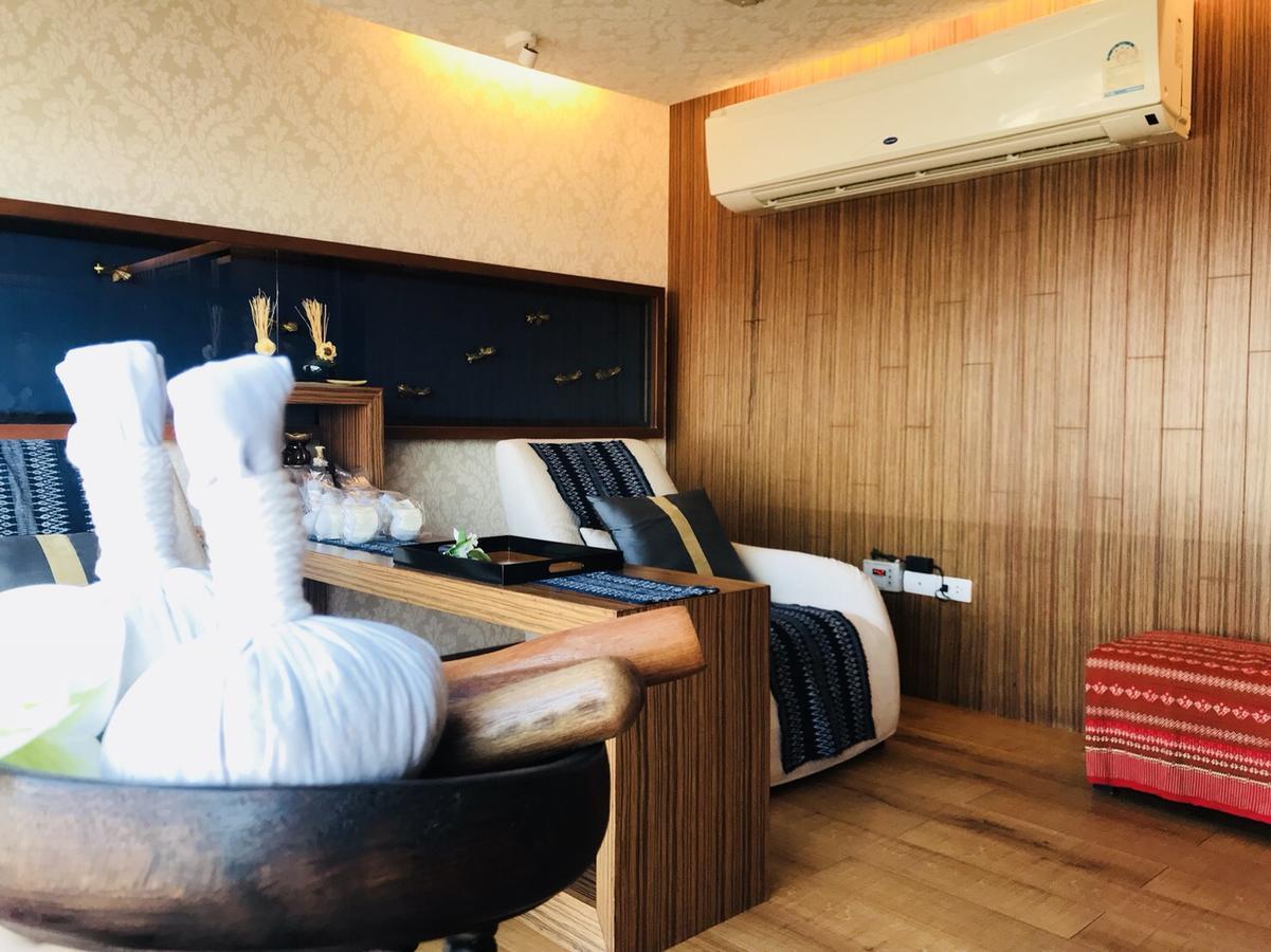 Astra Suites Central Chiang Mai Bagian luar foto