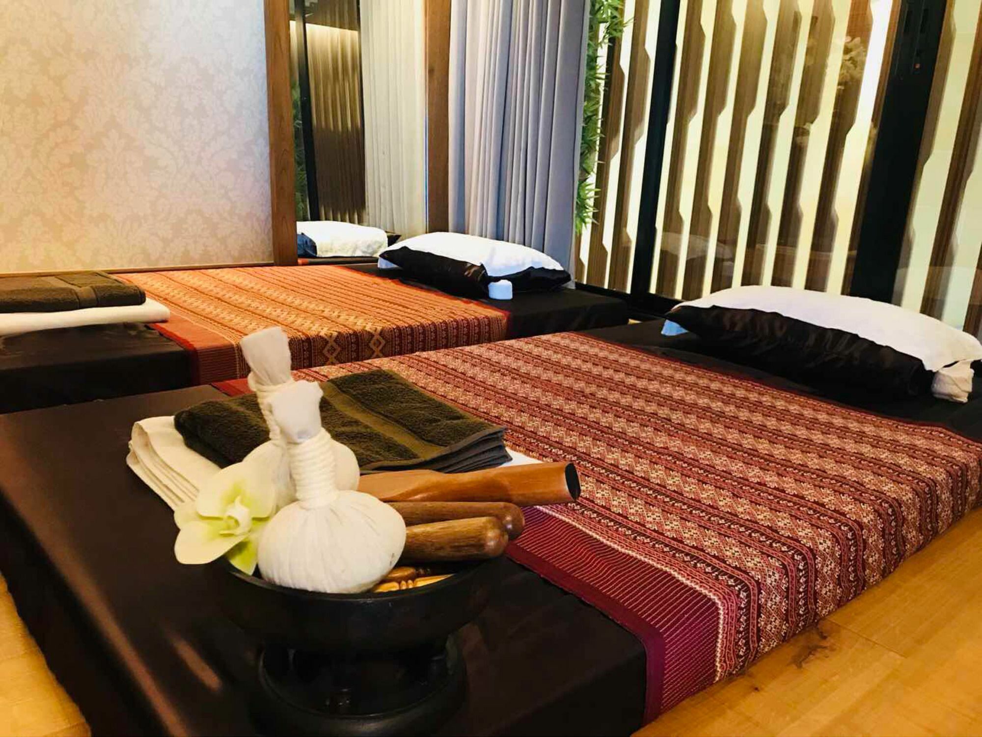 Astra Suites Central Chiang Mai Bagian luar foto